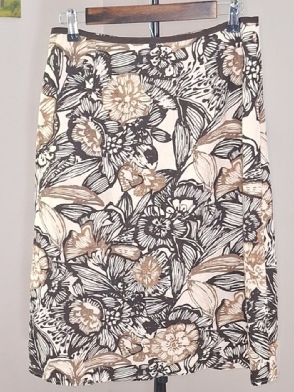 Cato Skirt - Picture 2 of 10